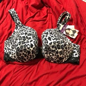 NWT 38C Cacique bra